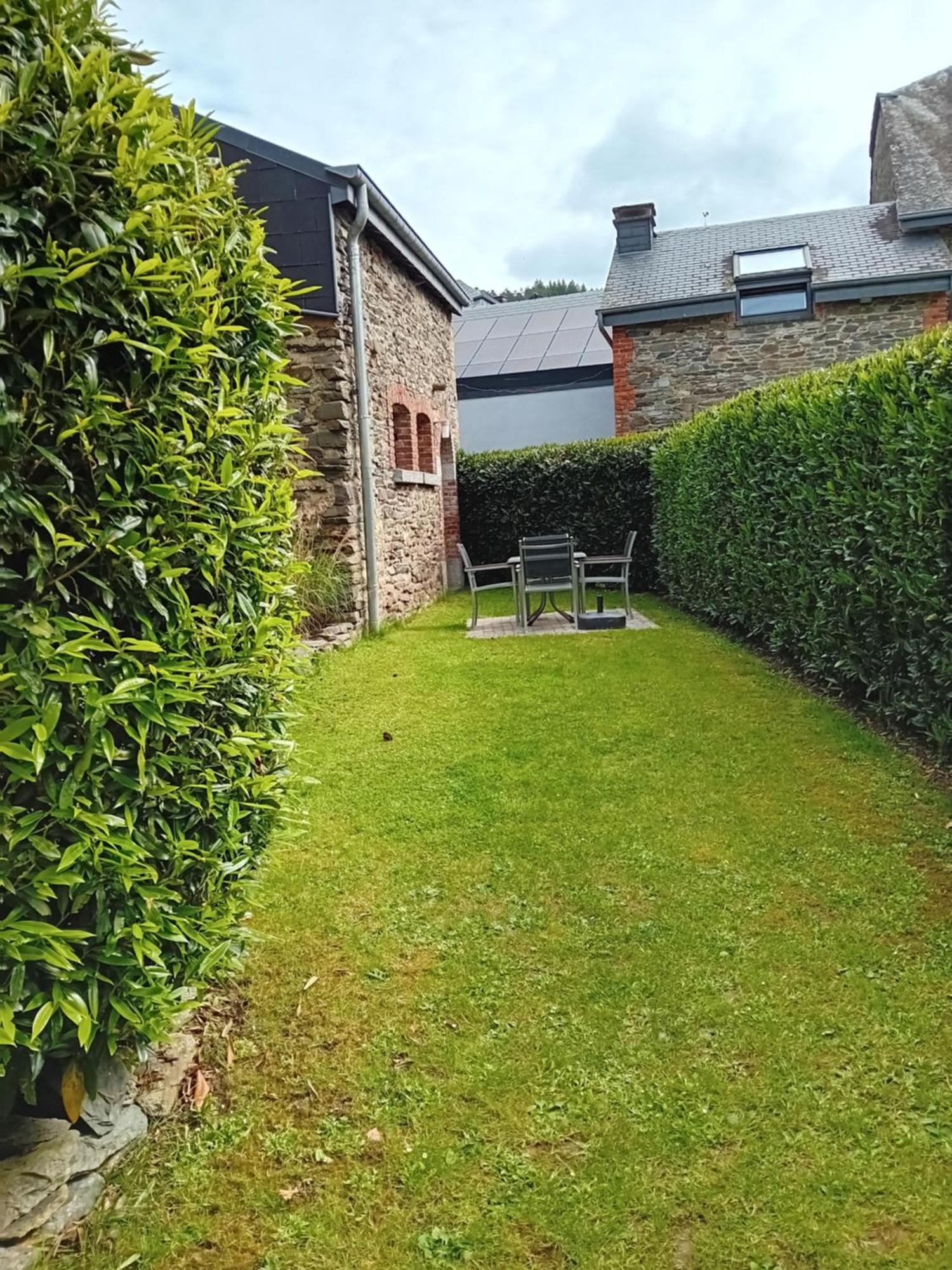 Appart Hotel Au Pied De Vigne Vresse-sur-Semois Bagian luar foto