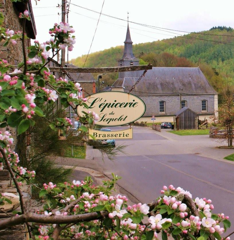 Appart Hotel Au Pied De Vigne Vresse-sur-Semois Bagian luar foto