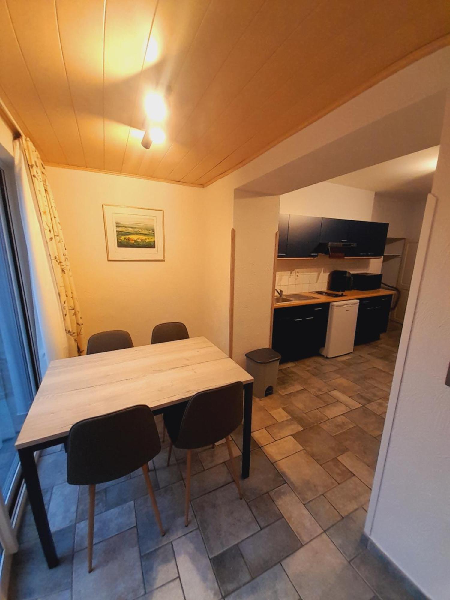Appart Hotel Au Pied De Vigne Vresse-sur-Semois Bagian luar foto